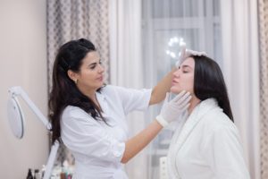 Read more about the article Cosmetology Trends Shaping 2023’s Beauty
